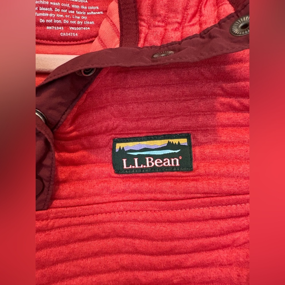 L.L Bean Red and Maroon Pull Over with Textured Material and Snap Buttons - Picture 3 of 4